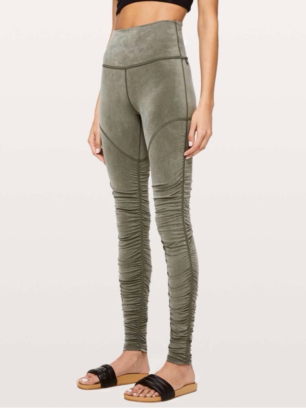 Lululemon Into Something Good Tight *28"
Grey Sage Size 6